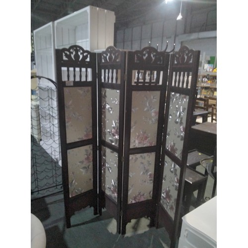 2215 - 1 x folding room dividing screen