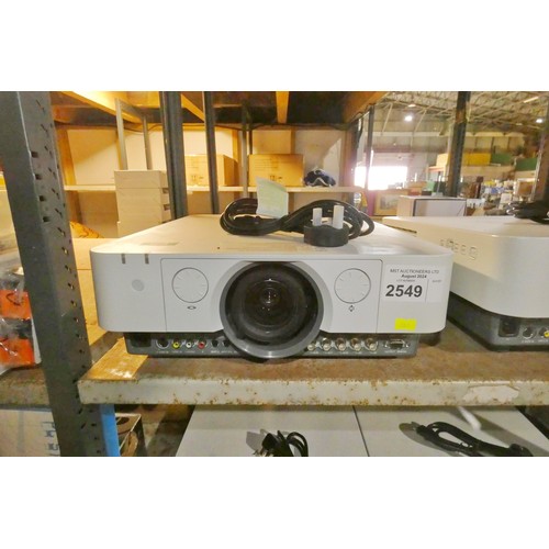 2549 - A commercial AV projector by Sony type VPL-FH31  - trade