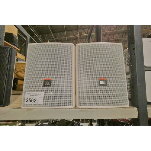 2562 - A pair of JBL wall speakers type Control 25T - trade