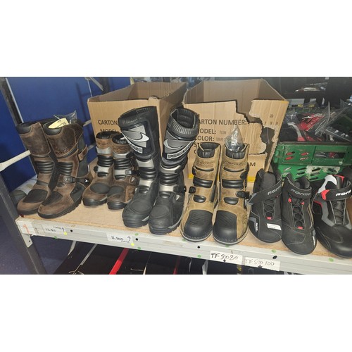 1032 - 9 x various pairs of Forma motorcycle boots. Not practical to list in detail so please view or see p... 