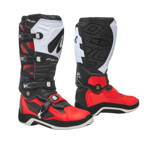 1023 - 2 x various pairs of Forma Pilot motorcycle boots RRP £273 each both size EUR 44