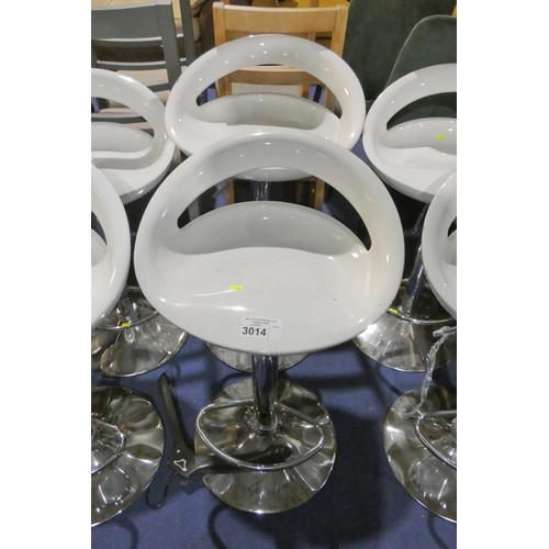 3014 - 2 x adjustable height stools with white plastic seats