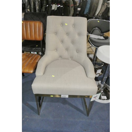 3038 - 1 x light upholstered button back dining chair