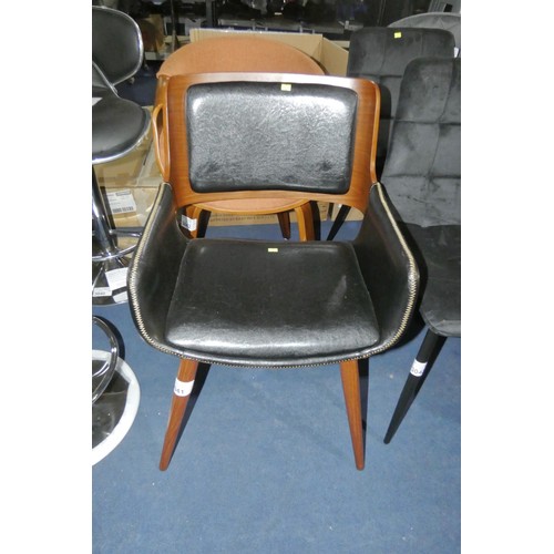 3041 - 1 x black upholstered bent wood dining chair