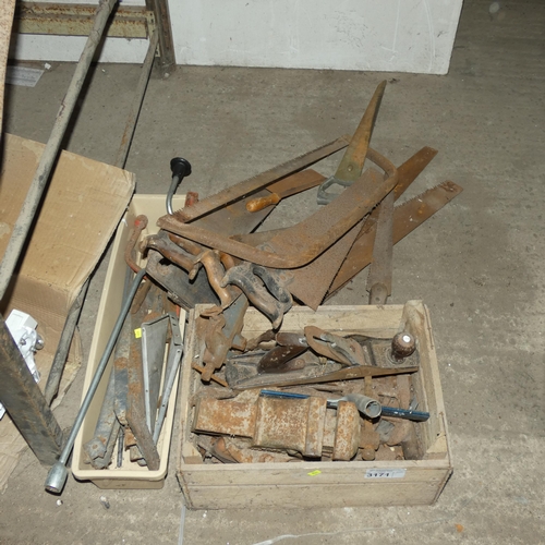 3171 - A quantity of various vintage tools