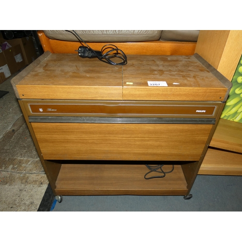 3207 - 1 x Philips Hostess trolley 240v (Trade)