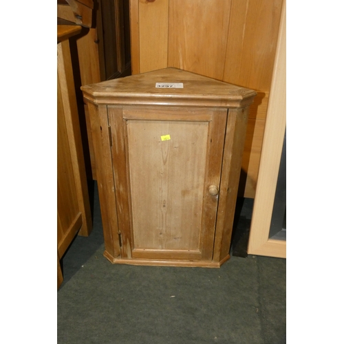 3297 - 1 x small Pine wall hung corner cabinet with 1 door approx 40cm w x 54cm high