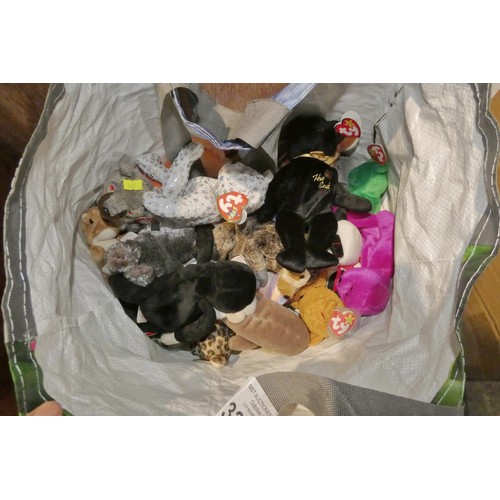 3244 - 1 bag containing a quantity of various Beanie Babies including 1 x 