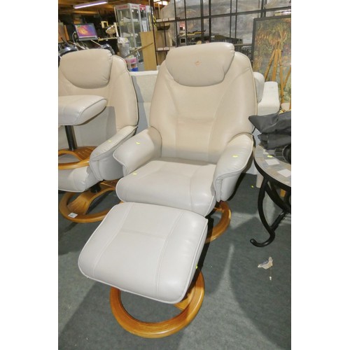 3306 - 1 x cream upholstered swivelling reclining lounge chair with a matching foot stool - No make visible... 