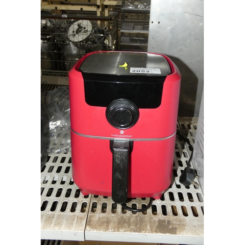 2053 - A kitchen air fryer by Cooks Essentials in red