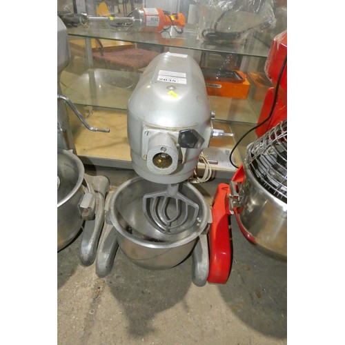 2035 - A commercial Hobart food mixer type A120 with bowl and paddle 240v - trade