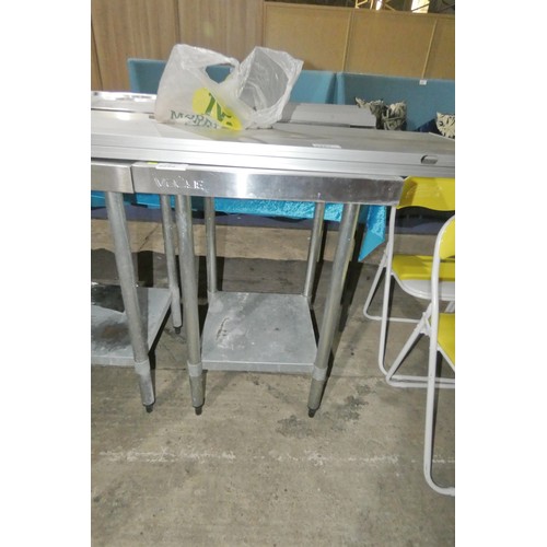 2252 - A commercial stainless steel catering type table with shelf beneath approx 60x60cm