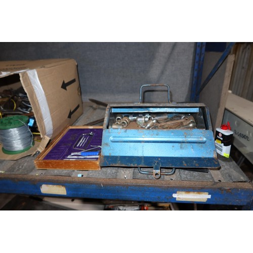 3093 - A quantity of various hand tools, a blue metal tool box, a small folding table etc. Contents of 1 sh... 