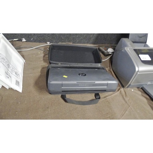 3489 - A portable office printer by HP type mobile printer Officejet 200 with hard carry case - trade