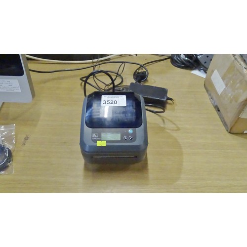 3520 - A Zebra sticker/label printer type GX420d, comes with power adapter - trade