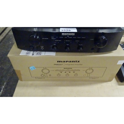 3528 - An audio separate integrated amplifier by Marantz type PM6007 in black, unit only with box - trade