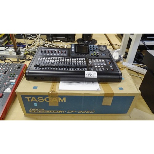 3533 - A portable 8/32 channel recording studio by Tascam type Digital Portastudio DP-32SD, supports record... 