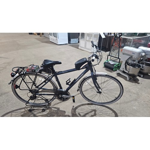 3184 - A Gary Fisher hybrid road bike type Presidio with rear rack & unused lights