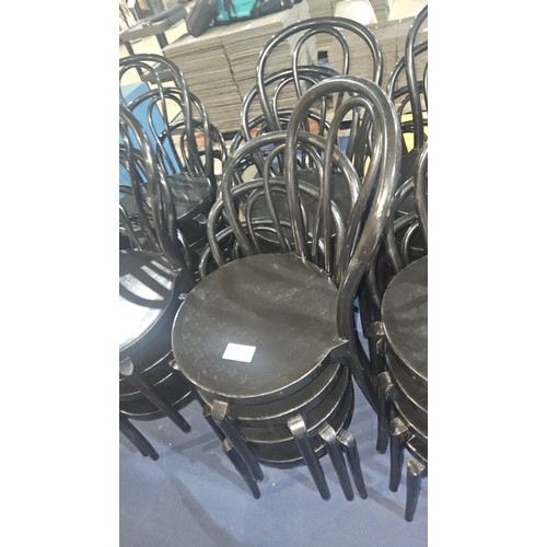 2363 - 8 x Evolutif black plastic stacking chairs