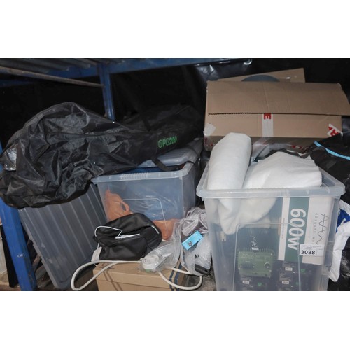 3088 - A quantity of various grow room equipment including lights, bulbs, ballasts, filters, a fan, a flexi... 