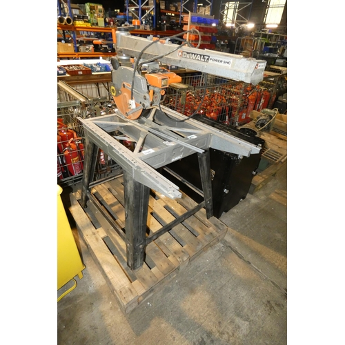 5040 - 1 x Dewalt radial arm saw model 1751, comes with stand. Capable of cutting 600mm wide boards  - Work... 