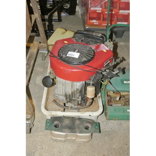 5051 - 1 x Briggs and Stratton Vanguard 16hp V-Twin OHV petrol engine