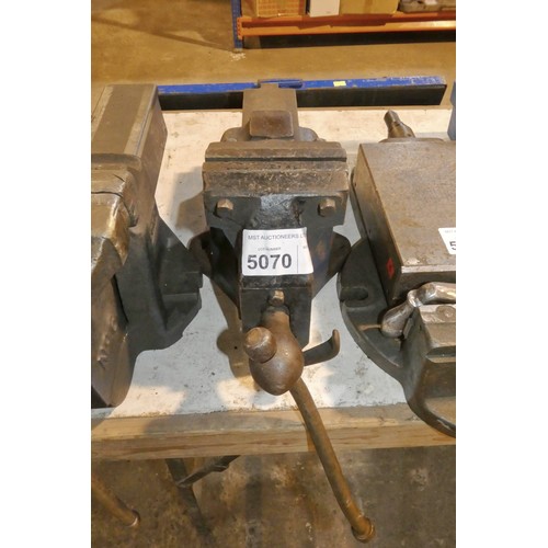 5070 - 1 x Record No. 110 quick release bench vice 4.5 inch