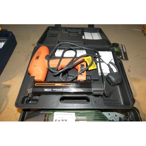 5177 - 1 x Tacwise nail gun and 1 x Parkside multitool - both 240v