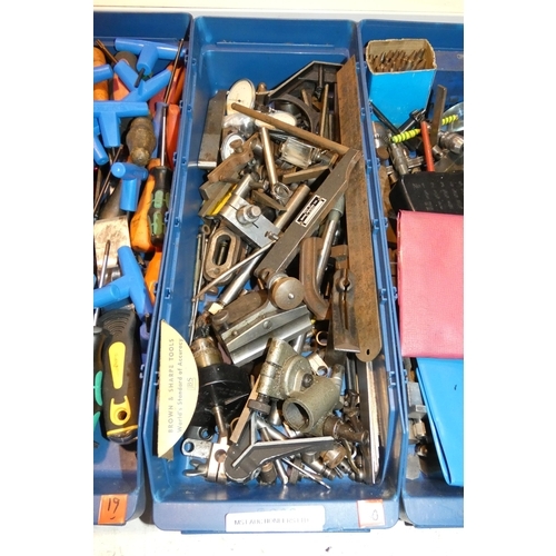 5090 - 1 box containing a quantity of various engineers tools - Details as per the photograph