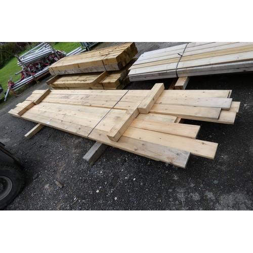 6139 - A quantity of timber comprising of 12.5cm x 2 cm and 10cm x 1.5cm, lengths vary up to approx 450cm l... 