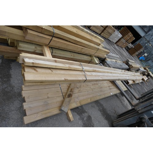 6144 - 8 x lengths of timber comprising of 9cm x 4cm, lengths vary up to approx 480cm long - Top stack