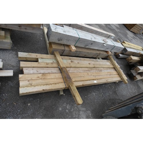 6149 - 8 x wooden posts comprising of mostly approx 10cm x 10cm x 300cm - Bottom stack