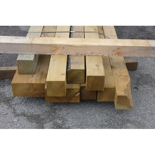 6153 - 9 x wooden posts comprising of 10cm x 10cm, 20cm x 10cm, lengths vary up to approx 240cm long - Bott... 