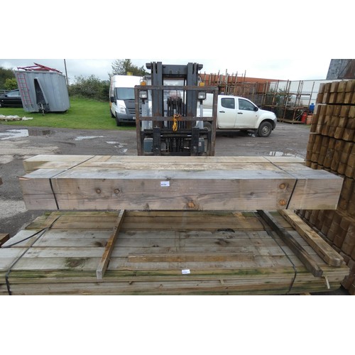 6168 - 3 x wooden posts comprising of 25cm x 25cm, lengths vary up to approx 275cm long - Top stack