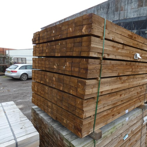 6175 - 264 x lengths of timber each measuring approx 10cm x 3.8cm x 170cm long -  Top stack