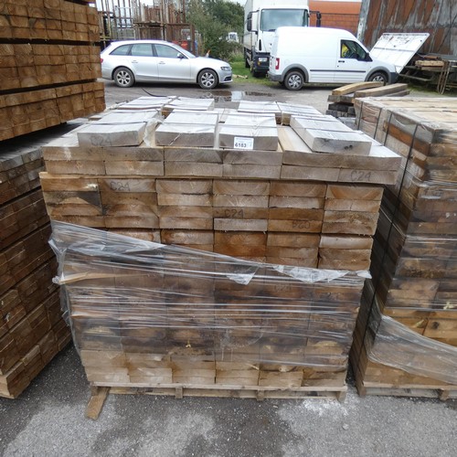 6183 - 260 + lengths of timber comprising of 20cm x 4.5cm x 43cm