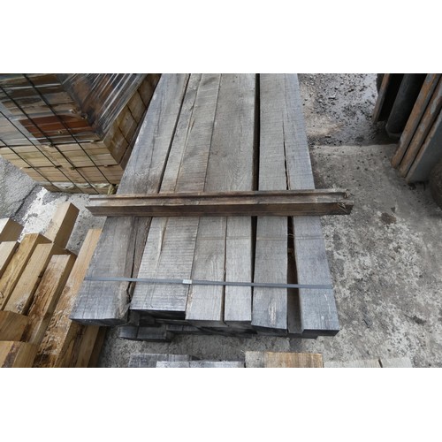 6190 - 16 x oak sleepers each measuring approx 20cm x 10cm, lengths vary up to approx 240cm long - Bottom s... 