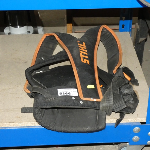 5366 - 1 x Stihl harness