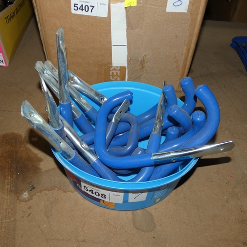 5408 - 1 tub containing a quantity of industrial wall hangers / holders