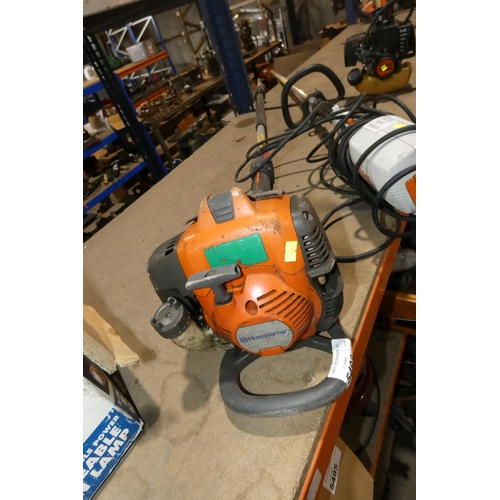 5493 - 1 x Husqvarna petrol engine / shaft drive unit - Please note that no strimmer or other attachments a... 