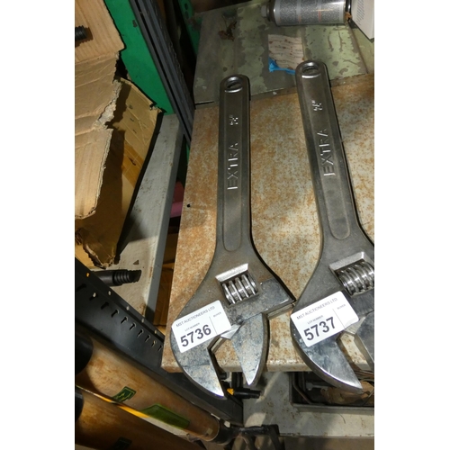 5736 - 1 x Extra 24inch adjustable wrench