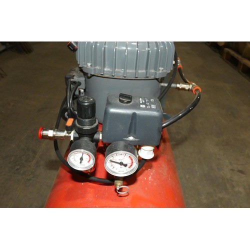 5655 - 1 x Clarke Shhh... Air silent compressor 240v