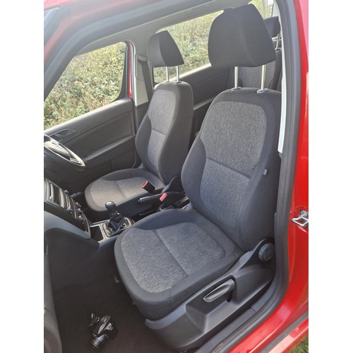 2 - Skoda Yeti  Diesel estate 2.0 Tdi CR 5dr. Red, Reg No: WG64 FDZ, 1st Reg 13/11/2014, 5 spd manual di... 