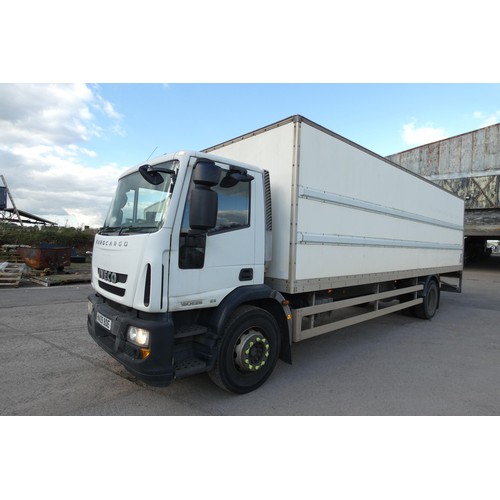 4 - Iveco Eurocargo ML180E25 MY 2008 18ton Box Lorry Euro 5, White, Reg: WA09 BDE, 30/09/2009, Diesel 58... 