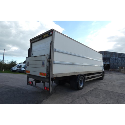 4 - Iveco Eurocargo ML180E25 MY 2008 18ton Box Lorry Euro 5, White, Reg: WA09 BDE, 30/09/2009, Diesel 58... 