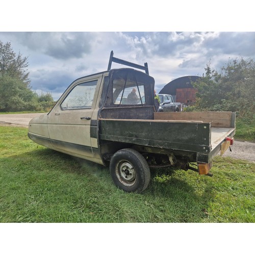 9 - Reliant Rialto GLS Saloon, converted to Pickup, Beige, Passenger Tricycle or Three wheeler, reg E407... 