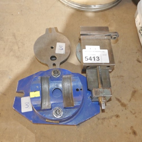 5413 - 1 x small machine vice with a swivel base 3 inch and a swivel base for a vice (no vice included)