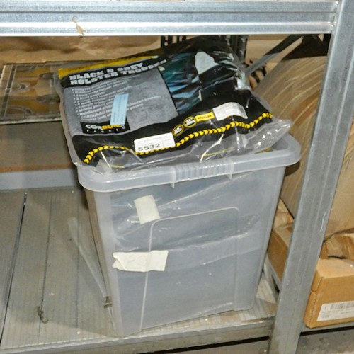 5532 - 1 box containing a quantity of various work trousers