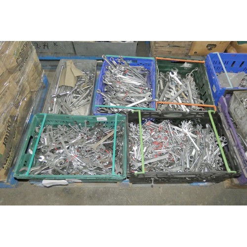 5635 - 1 pallet containing a quantity of various spanners etc