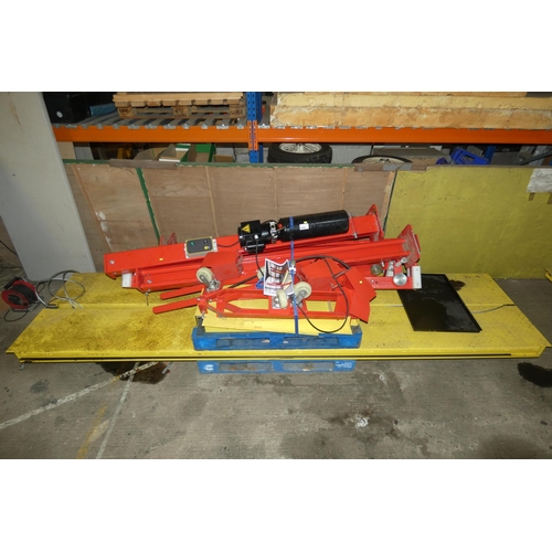 5806 - An SJR four post vehicle ramp / lift for parking, storage, stacking or service maintenance, model 3,... 